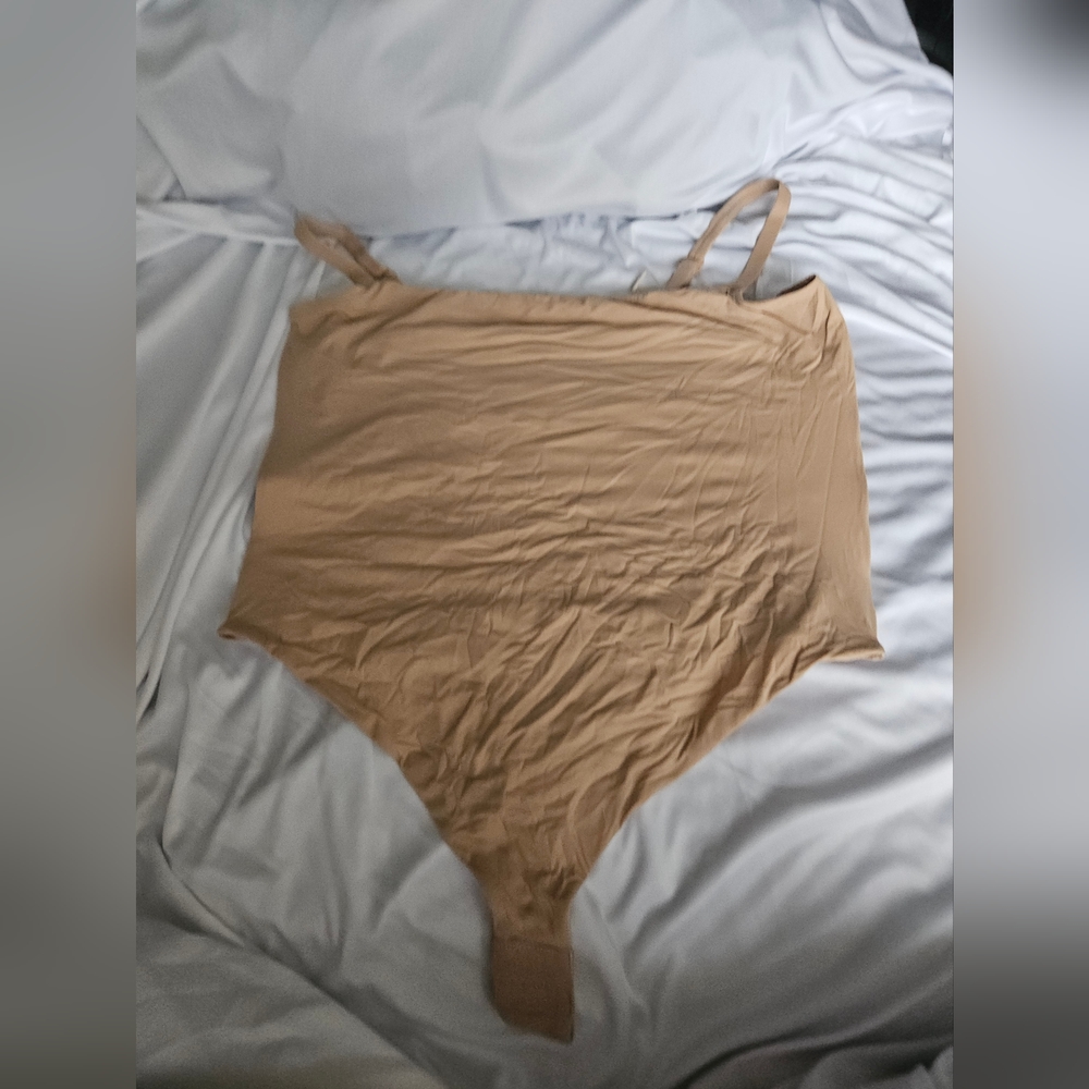 SKIMS Fits Everybody Adaptive Bodysuit Thong Color Clay Size 3X